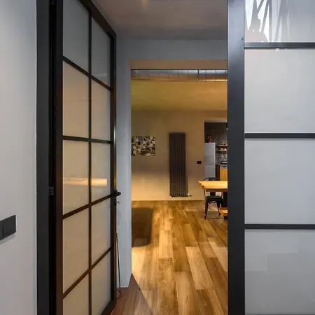Modern Aria With Pool And Jacuzzi In ヴィラ Višnjan