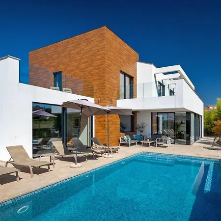 Modern Aria With Pool And Jacuzzi In * Visnjan