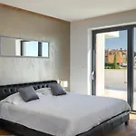 Vila Modern Aria With Pool And Jacuzzi In